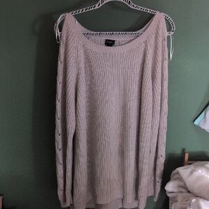 Rue21 Cream Crew Neck Sweater with Ribbed Texture